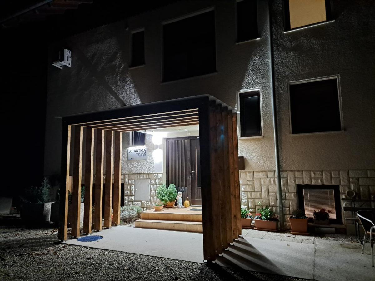 Apartments Bukor With Seasonal Pool Lukovica pri Domzalah Екстер'єр фото