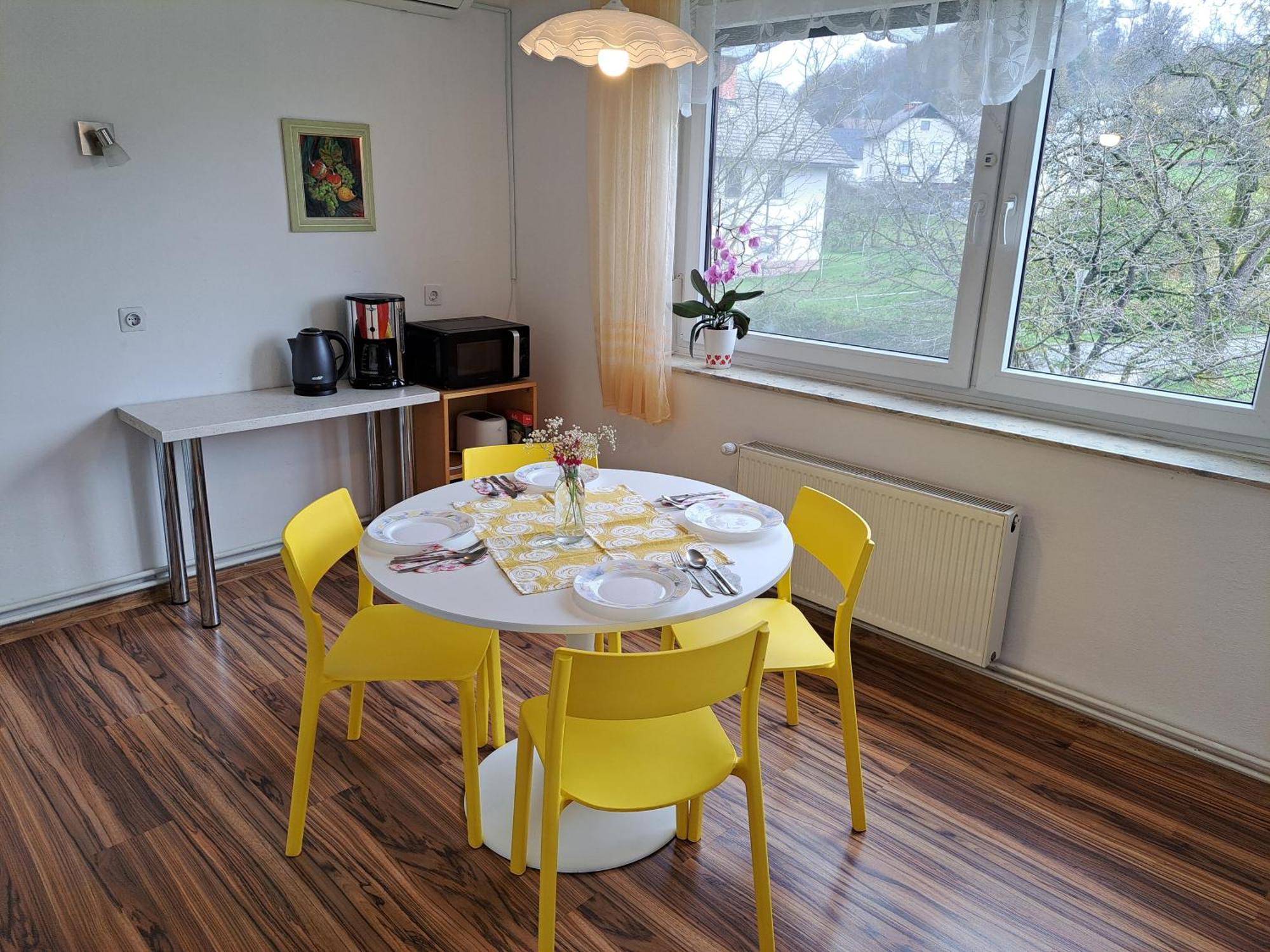 Apartments Bukor Lukovica pri Domzalah Екстер'єр фото